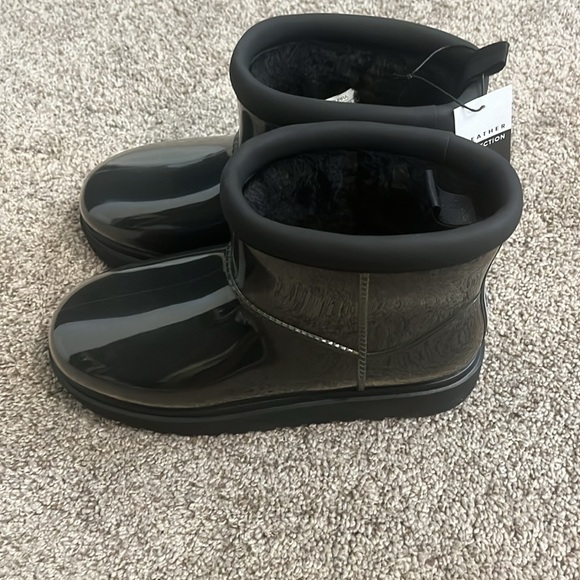 UGG Shoes - NWOB Koolaburra by Ugg Women's Koola Clear Mini Boot
Black Size 9